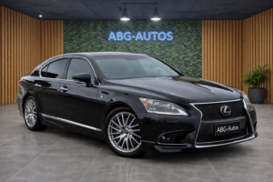 2013 LEXUS LS